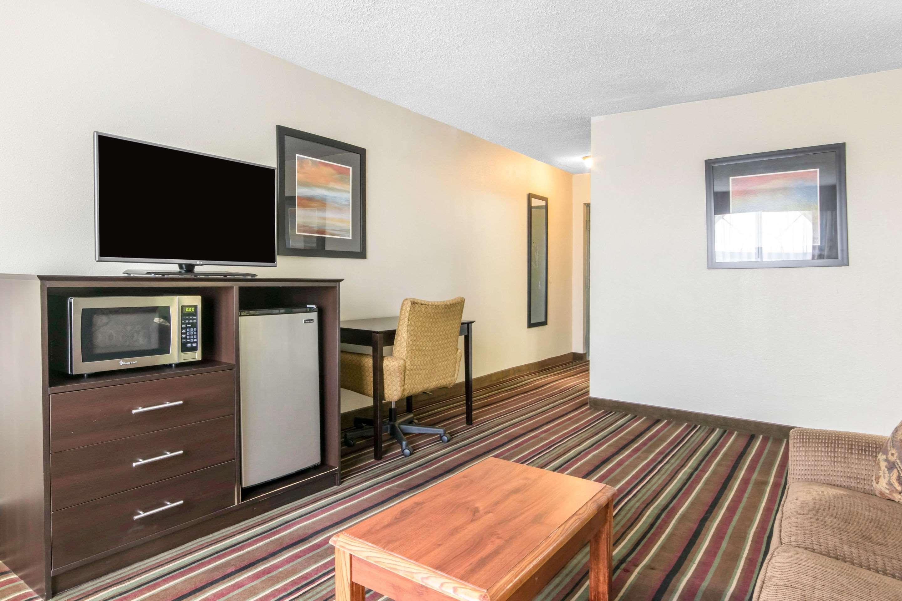 Quality Inn & Suites Horse Cave Esterno foto