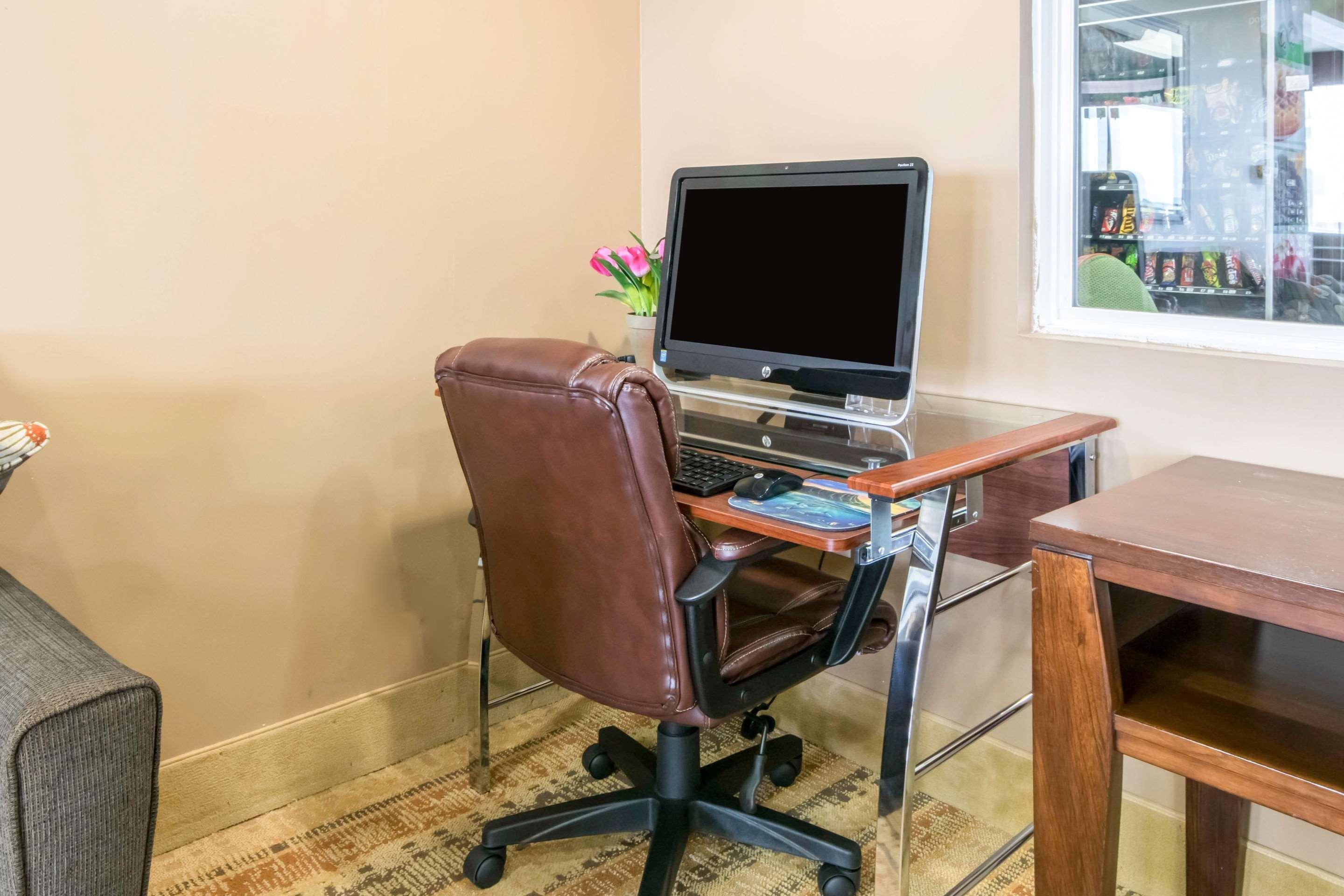 Quality Inn & Suites Horse Cave Esterno foto