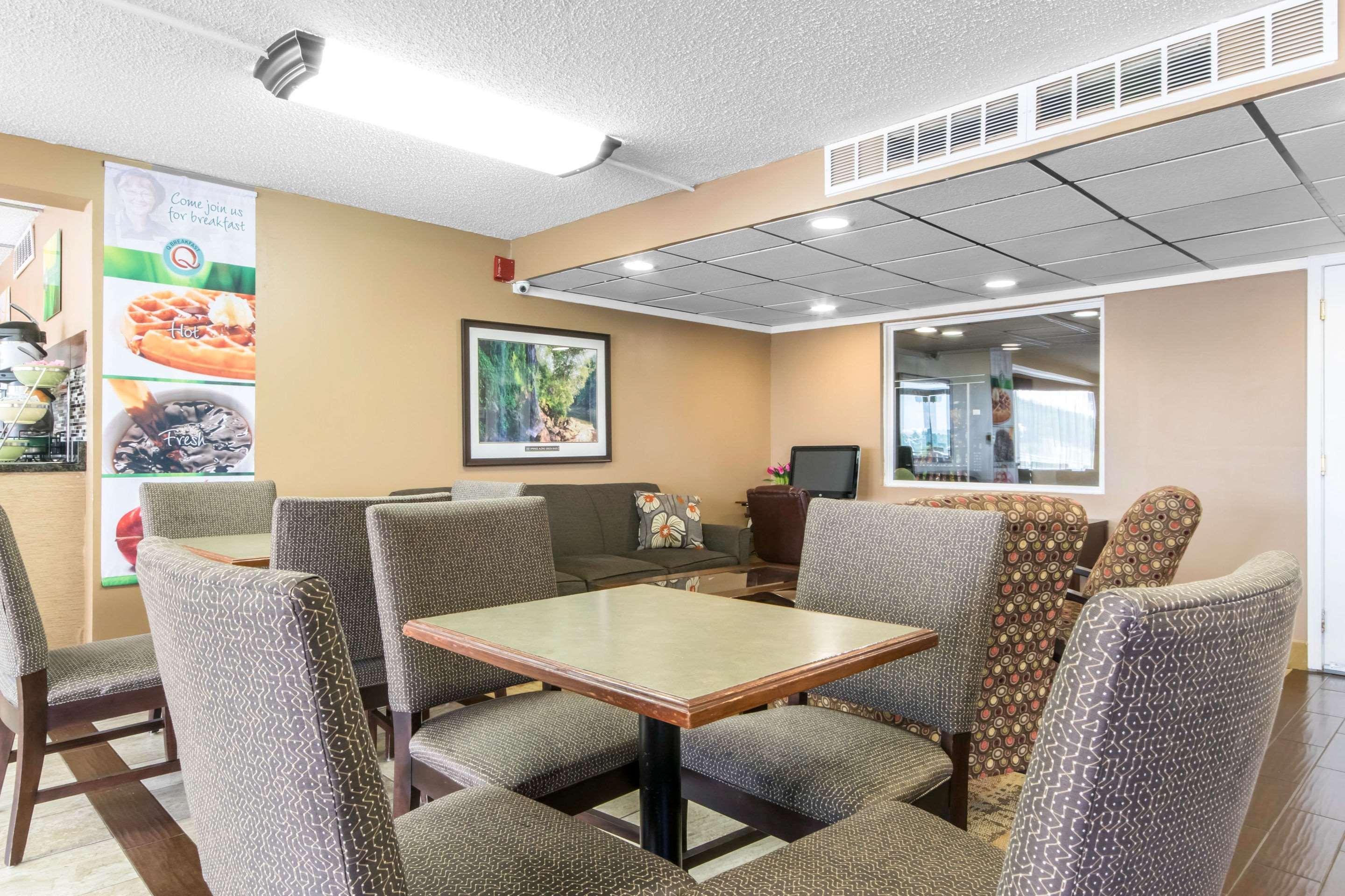 Quality Inn & Suites Horse Cave Esterno foto